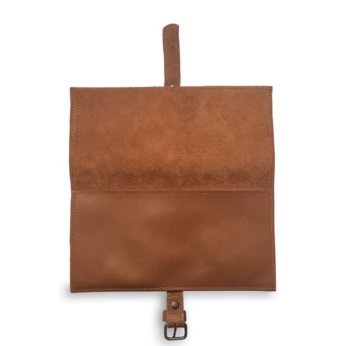Visualiser l'intérieur de la trousse vintage en cuir camel
