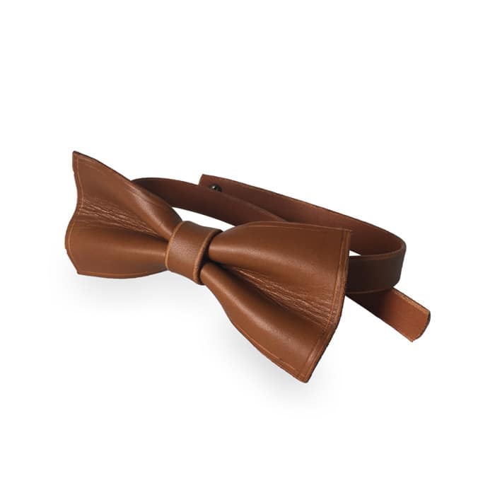 Profil du noeud papillon en cuir camel